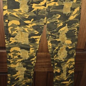 Men's Relaxed Fit Camouflage Jeans